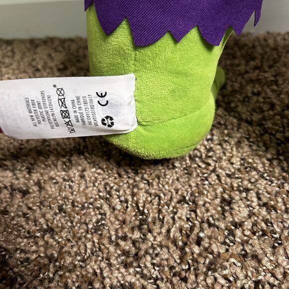 Incredible Hulk Marvel Plush 16 Inch Jointed Arms fully rotate Disney store - Picture 9 of 13
